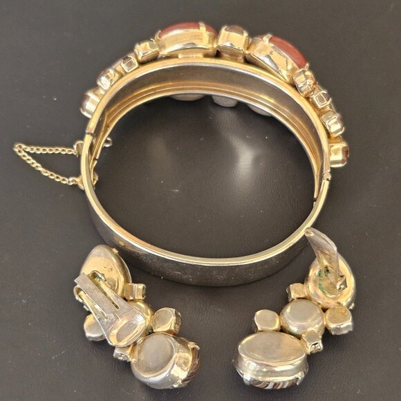 Vintage Rhinestone Hinged Bangle Bracelet & Earring Set - Picture 8 of 8